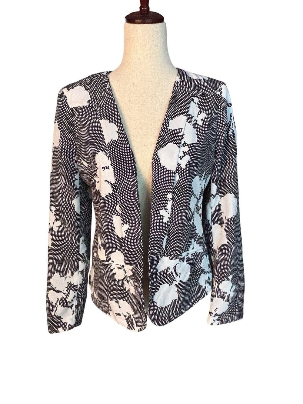 Attention Black White Floral Print Lightweight Silky Open Front Blazer SZ 6 NWOT